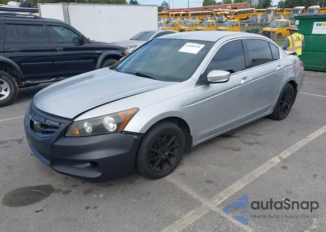 2011 Honda Accord 2.4 Lx из США, поврежденный, VIN 1HGCP2F37BA066808